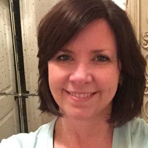 Meet your Posher, Dina